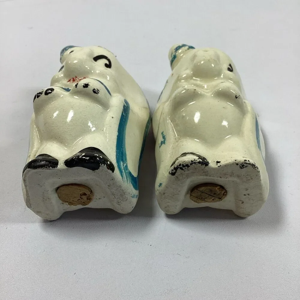 Vintage Ceramic Elephant Salt and Pepper Shakers Blue Hat Cork Stopper 3